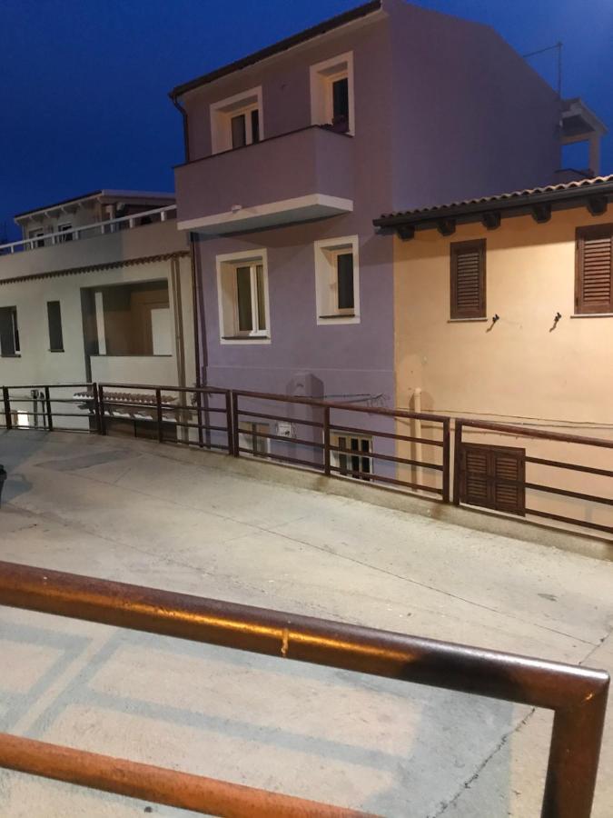 Апартаменты Bella'S House Кастельсардо Экстерьер фото